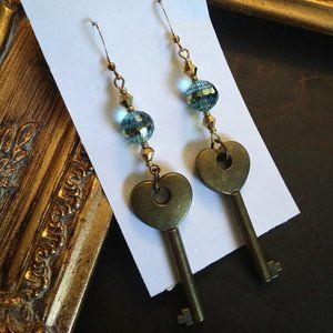 💥FINDING WONDERLAND - Heart Shaped Crystal and Brass Key Hook Earrings